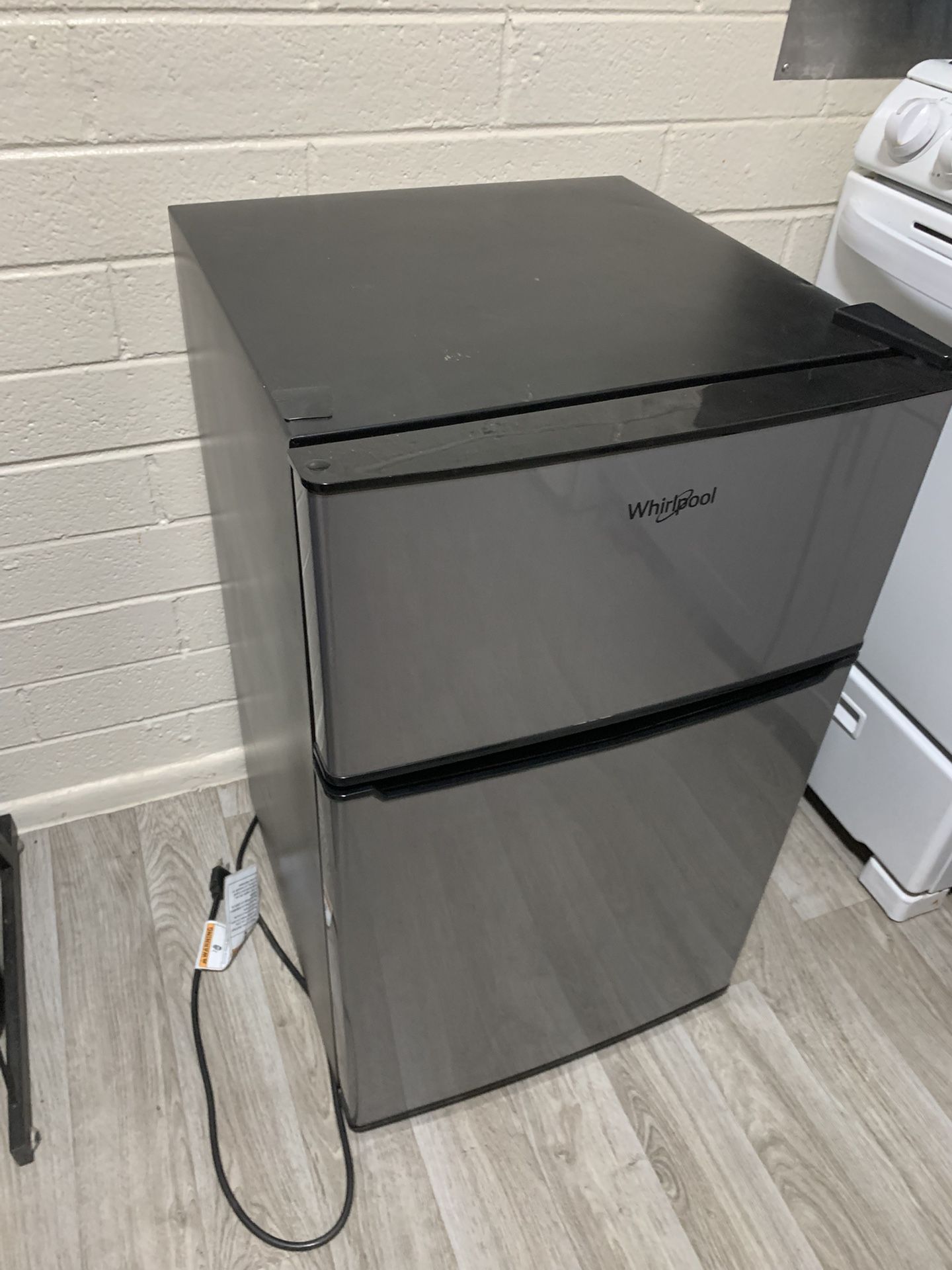 Mini Fridge/Freezer