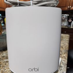 Orbi RBR750 Whole Home AX4200 Tri-Band Mesh WiFi 6 System
(Router Only)