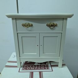 Samantha American Girl Doll Dresser