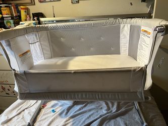 Baby Delight Bedside Bassinet