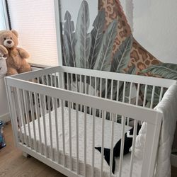 Baby Crib - Like New!!!