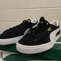 Puma Women’s Suede Classic Sneaker 