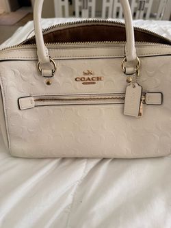 Coach Rowan 18 cross grain leathered small white purse