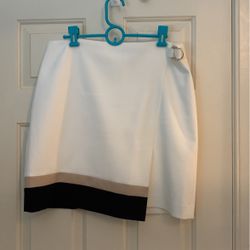 White House Black Market Sassy Skirt- Size 12