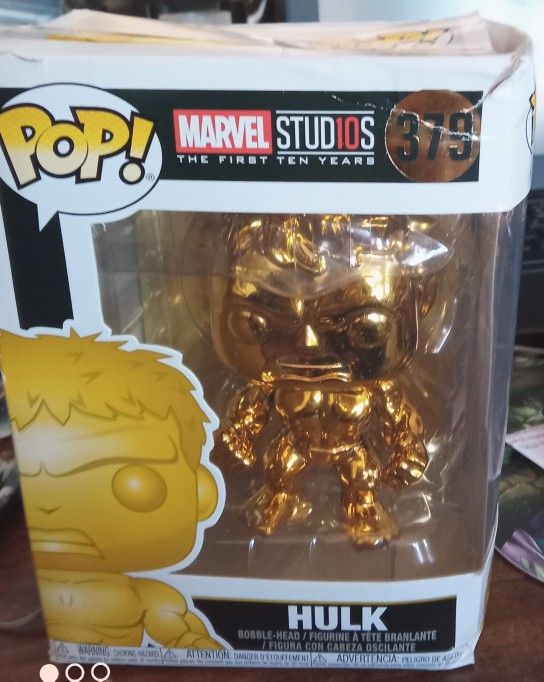 Funko Pop Marvel Studios Series Gold Chrome HULK Bobble-Head # 379