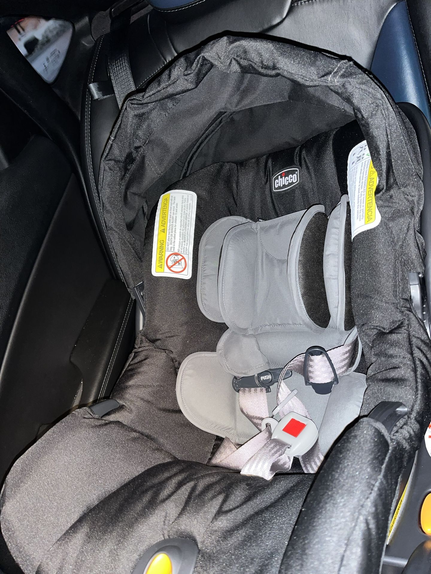 Brand New Chicco Car Seat w Base