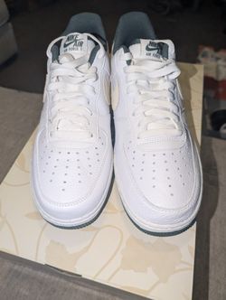 Nike Air Force 1 Low Vintage Green