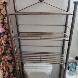 Bathroom shelf