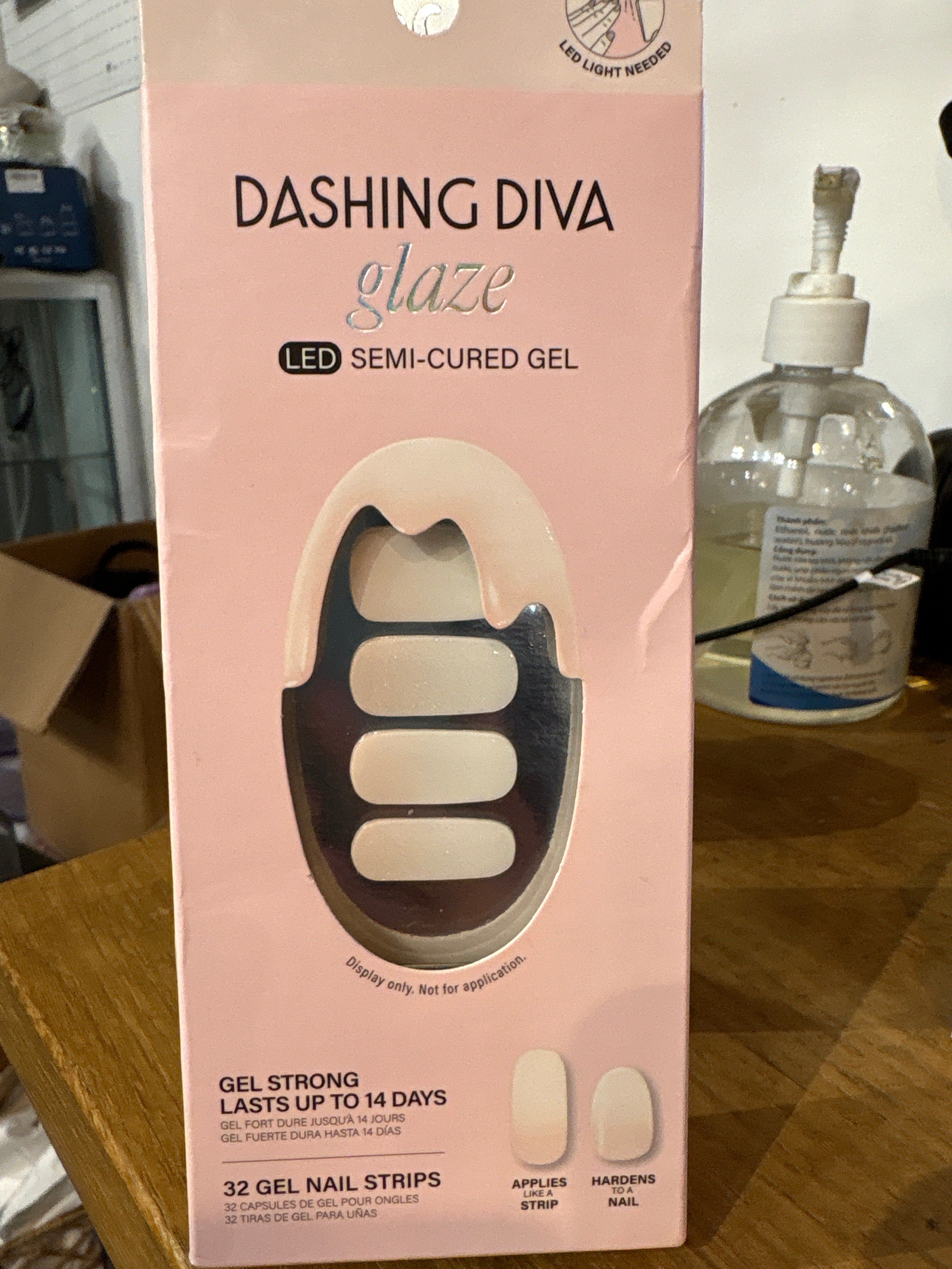 Dashing Diva Glaze -LED Semi-Cured Gel