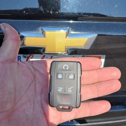 Car Keys / Llaves De Carro