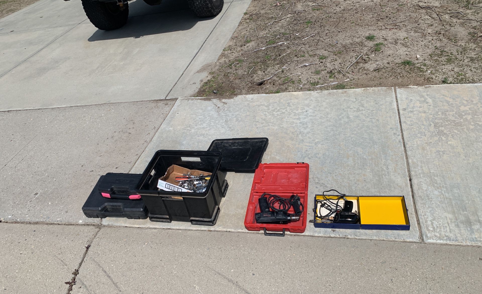 Free. Sockets, Soldering Gun, Drill Gun, 