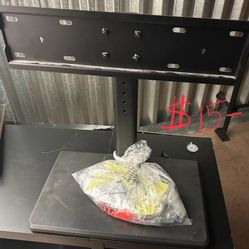 Center Mount TV Stand. 