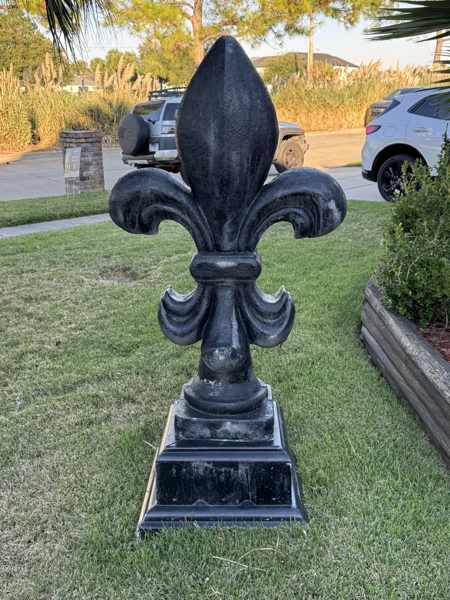 SAINTS STATUE (LARGE) 2 PIECES