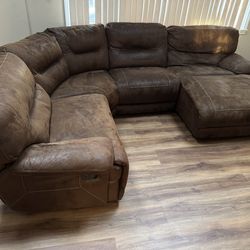 Comfiest couch ever! Both ends recline!