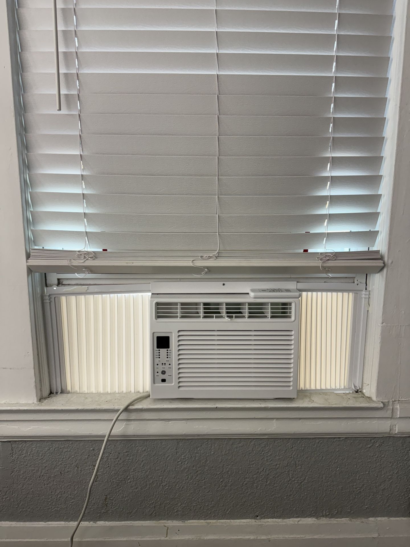 AC Window Unit