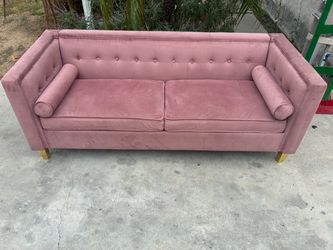 Delivery Available / Velvet Rose Pink sofa / couch