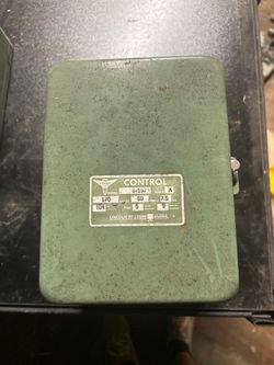Signal Control Box-Vintage Lincoln St. Louis Lube/ Model 84297 (Series A)