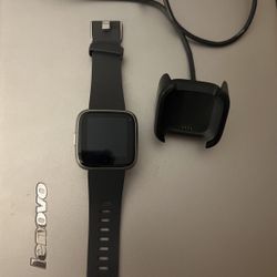 Fitbit Versa  Lite