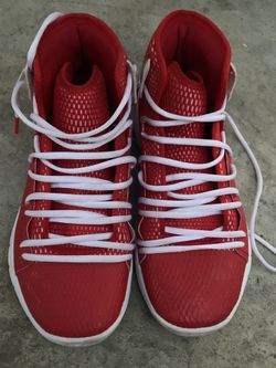 Under armor drive 5 men’s basketball shoes size 9