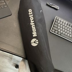 Manfrotto Tripod