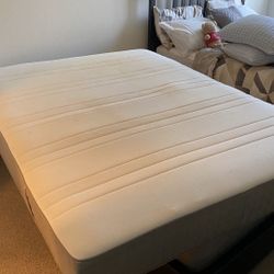Mattress Queen