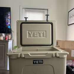 Yetti Cooler 50 Tundra