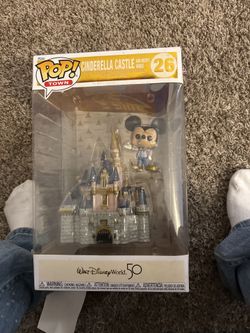 “Funko Pop Town Cinderella Castle Mickey #26 Disney World 50th