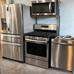 🔥 4-Piece Kitchen Appliance Set – Great Condition! 🔥