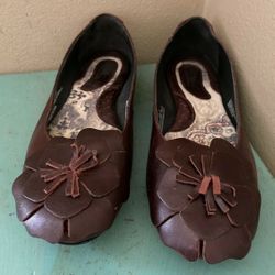 BORN Burgundy Leather Flats Ballerina Slip On Shoes Flower Women's sz 6