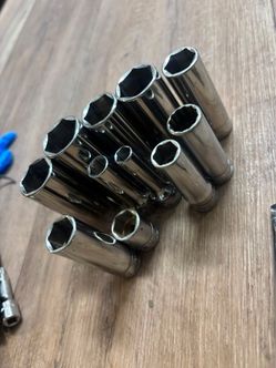 Snap on sockets