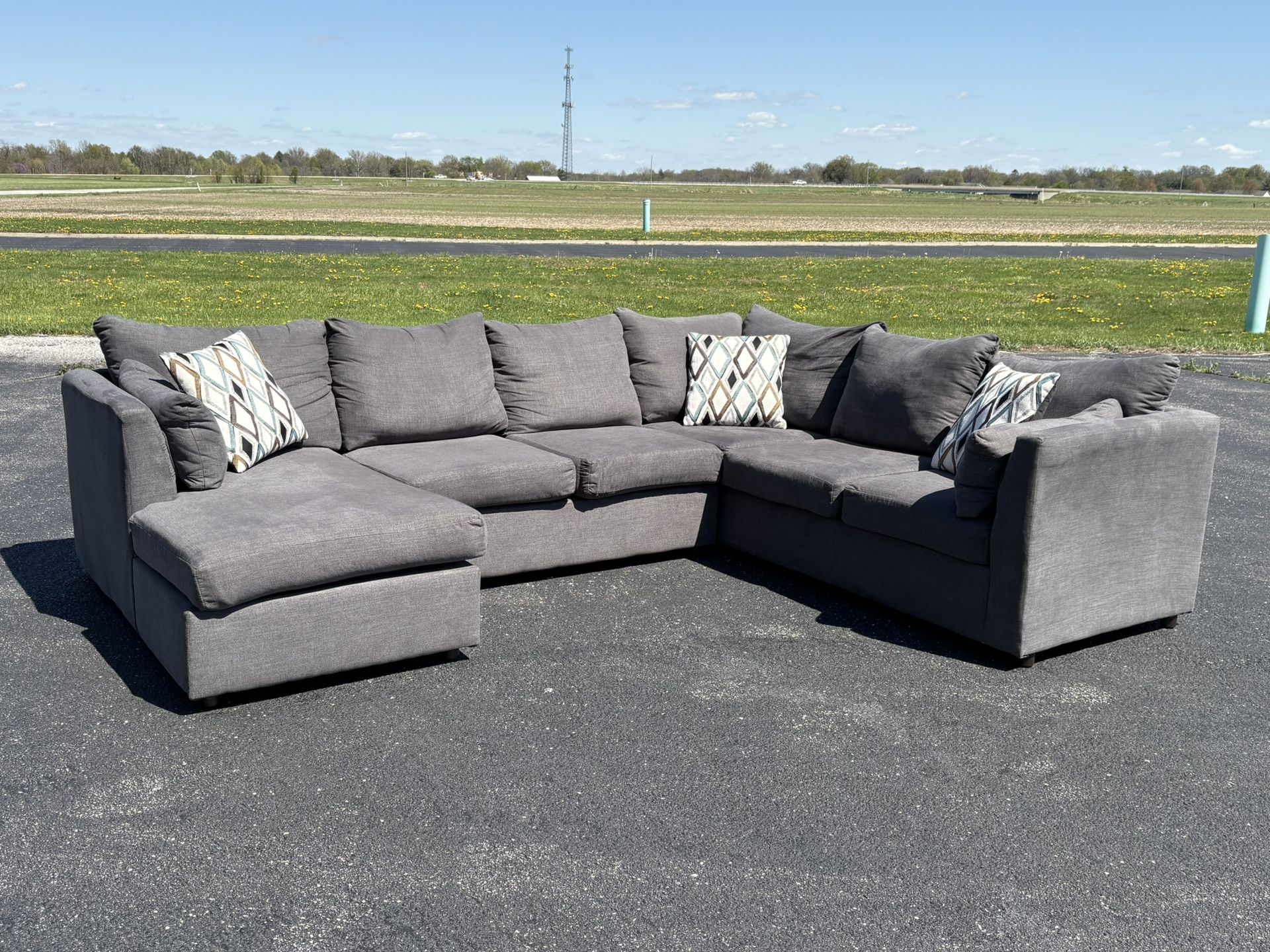 Grey 3 Piece Sectional (Delivery Available)