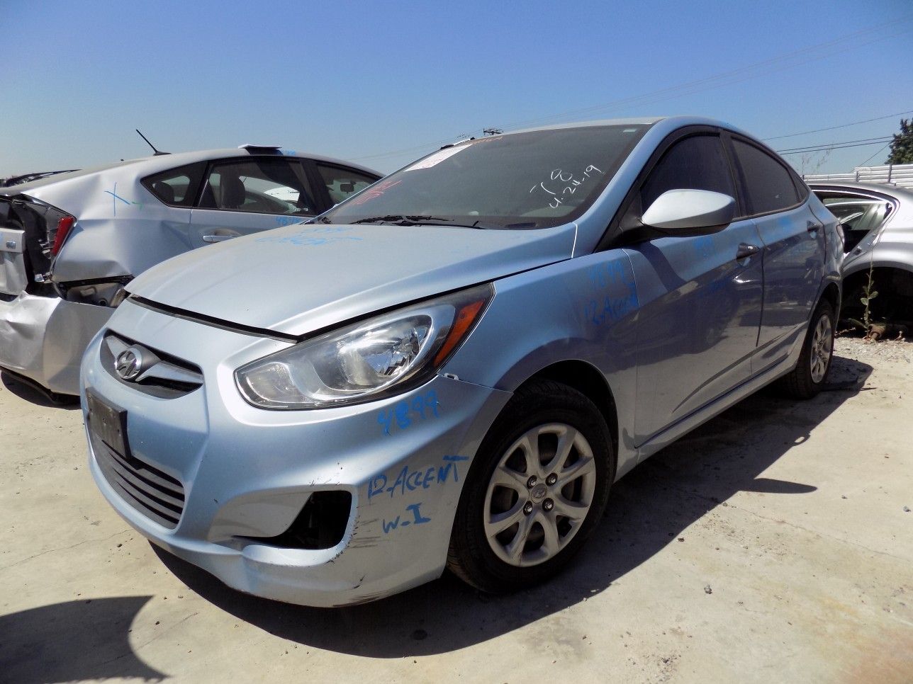 2012 Hyundai Accent 1.6L (PARTING OUT)