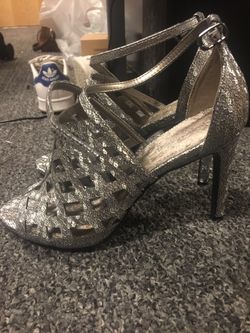Gray heels