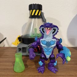 Beast Lab Glow-in-the-Dark Reptile Beast Creator