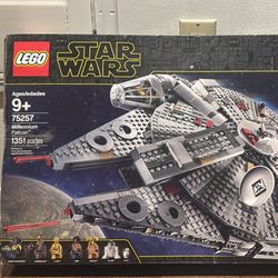 NEW LEGO Millennium Falcon 75257