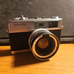 Minolta Hi Matic 7s