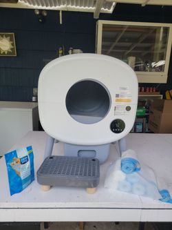Automatic cat litter box