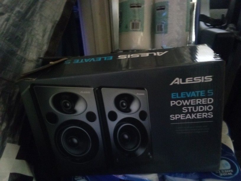 Studio Speaker