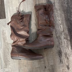 BROWN LEATHER LIKE BOOTS SIZE 8 1/2 NEW