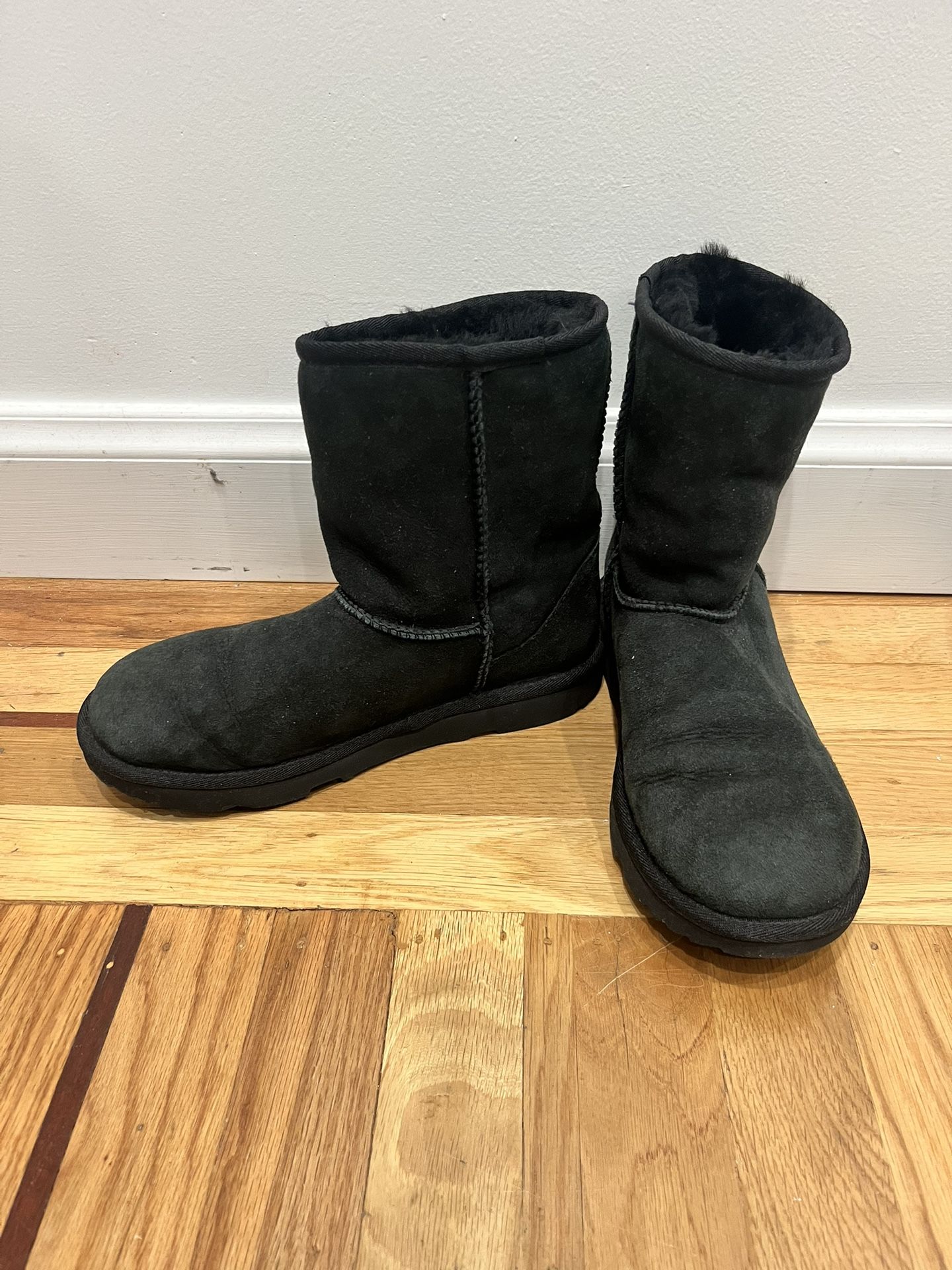 UGGS