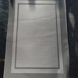 4 Place Mats Oven Glove And Dish Dry Mat 