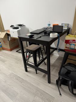 Counter Height Table/Chair Set
