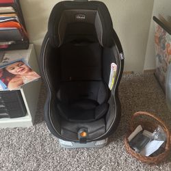Chicco Car Seat From Infant 5lbs-65lbs