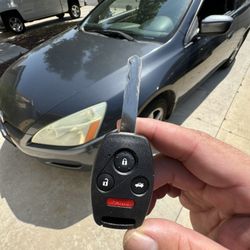 Car Keys/Llaves De Autos/Key Fobs