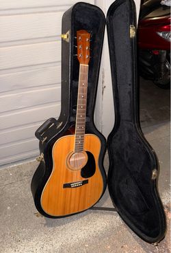 Fender Starcaster guitar