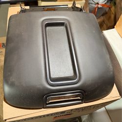 Center Console Armrest Lid For GMC Yukon XL Chevrolet Tahoe Suburban 2015-2019