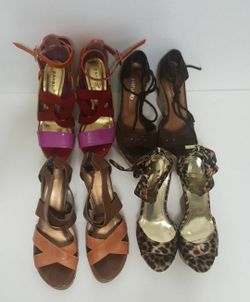 WOMEN SANDALS LOT SIZE 6