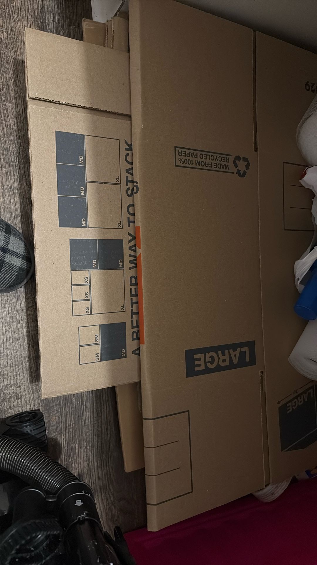 Selling New Moving Boxes Different Different Sizes(total 7) - Large , Medium , Small And Extra Small