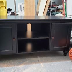 TV/ Entertainment unit stand