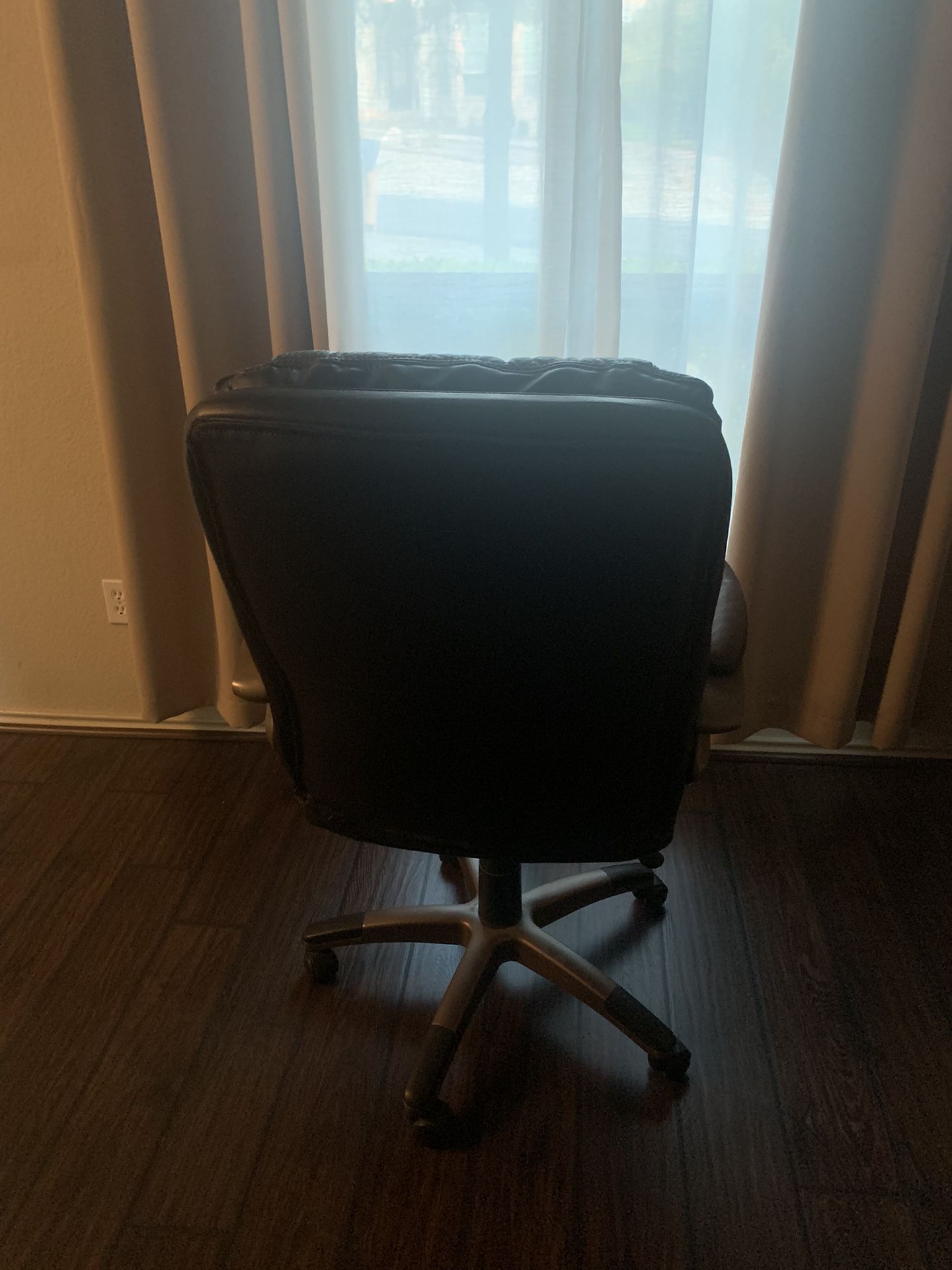 Oversized Office Chair